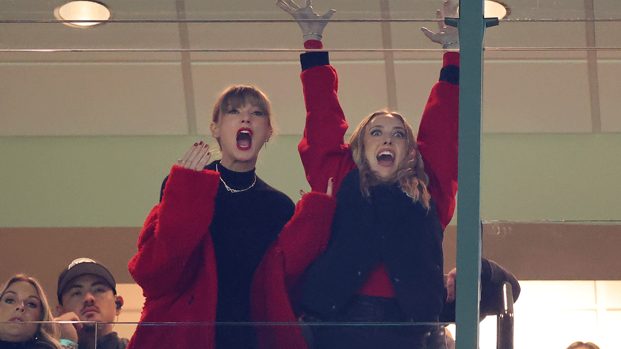 Taylor Swift and Brittany Mahomes cheering during Chiefs game