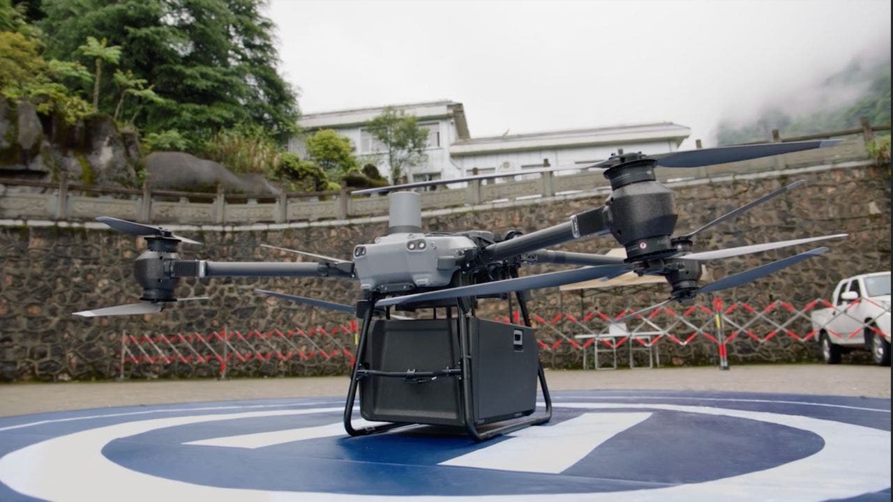 2 how this new heavy duty drone can carry up to 88 lb of cargo