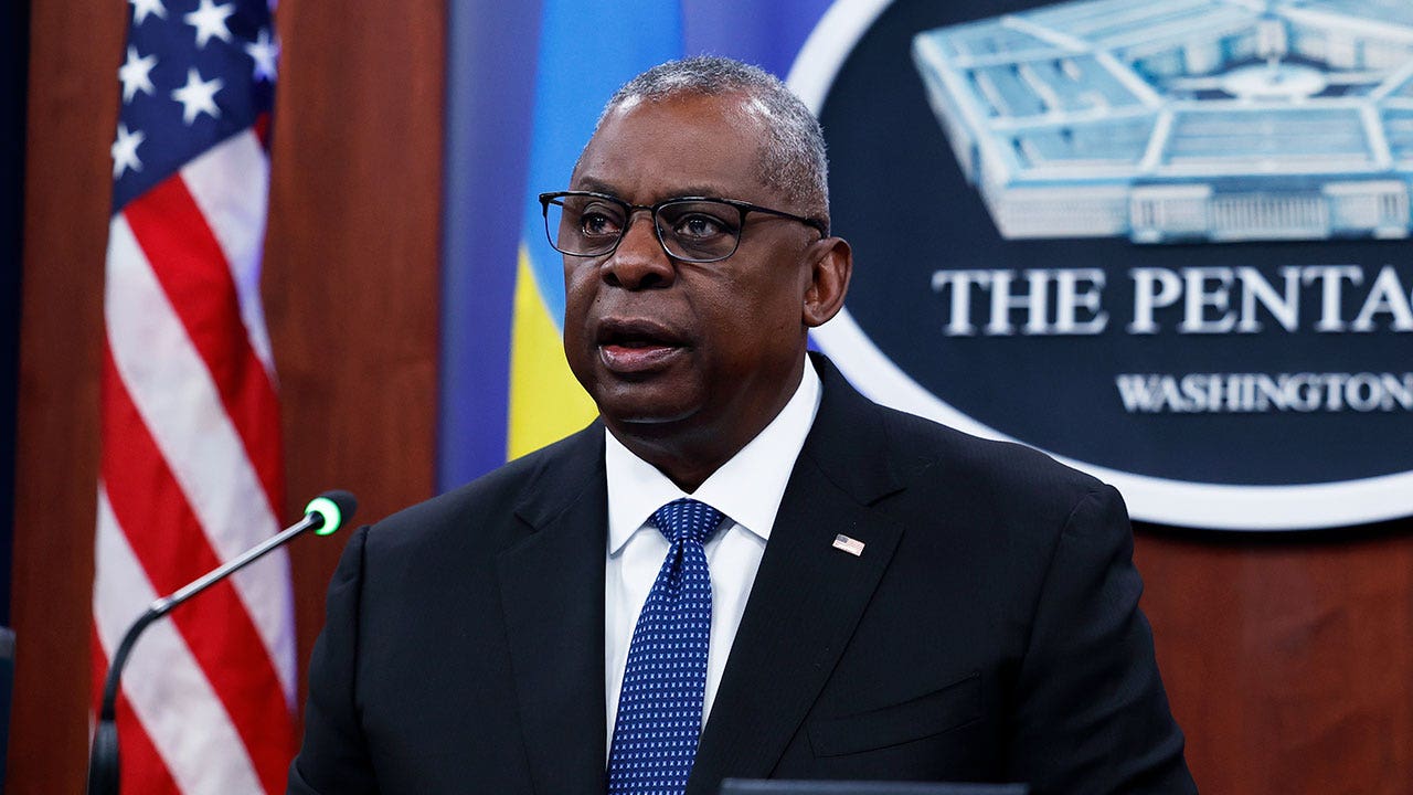 Read more about the article Defense Secretary Lloyd Austin to undergo nonsurgical procedure, Deputy Kathleen Hicks will assume control