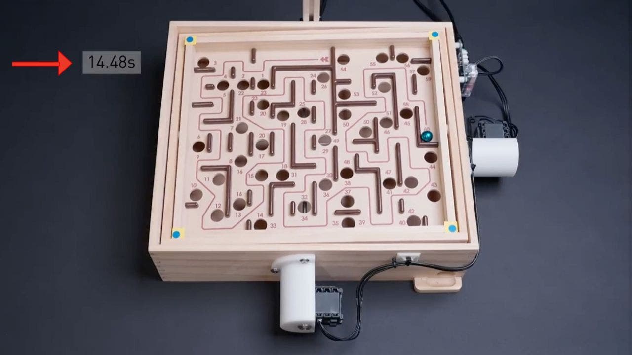 Wie ein KI-Roboter den Menschenweltrekord für Labyrinth, ein klassisches Marmorlabyrinthspiel, brach