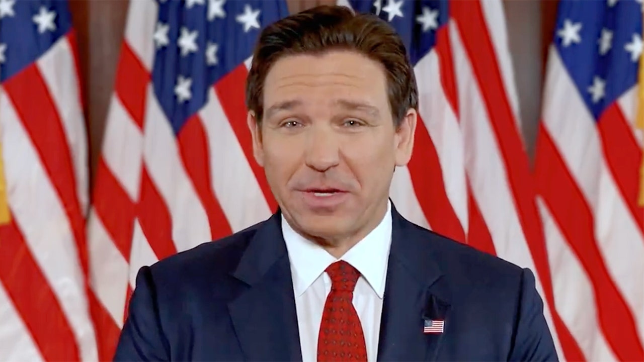 Trump ‘very honored’ by DeSantis endorsement after Florida governor suspends presidential run