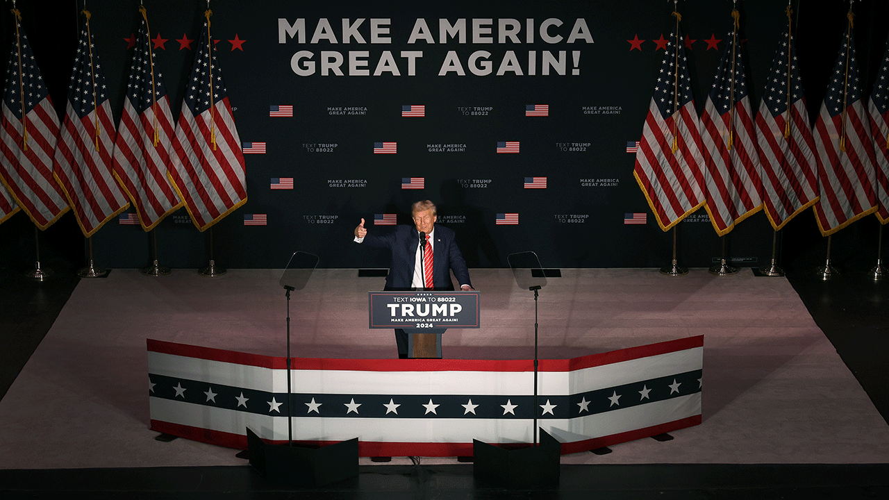 Donald Trump at campaign rally in Sioux City, Iowa