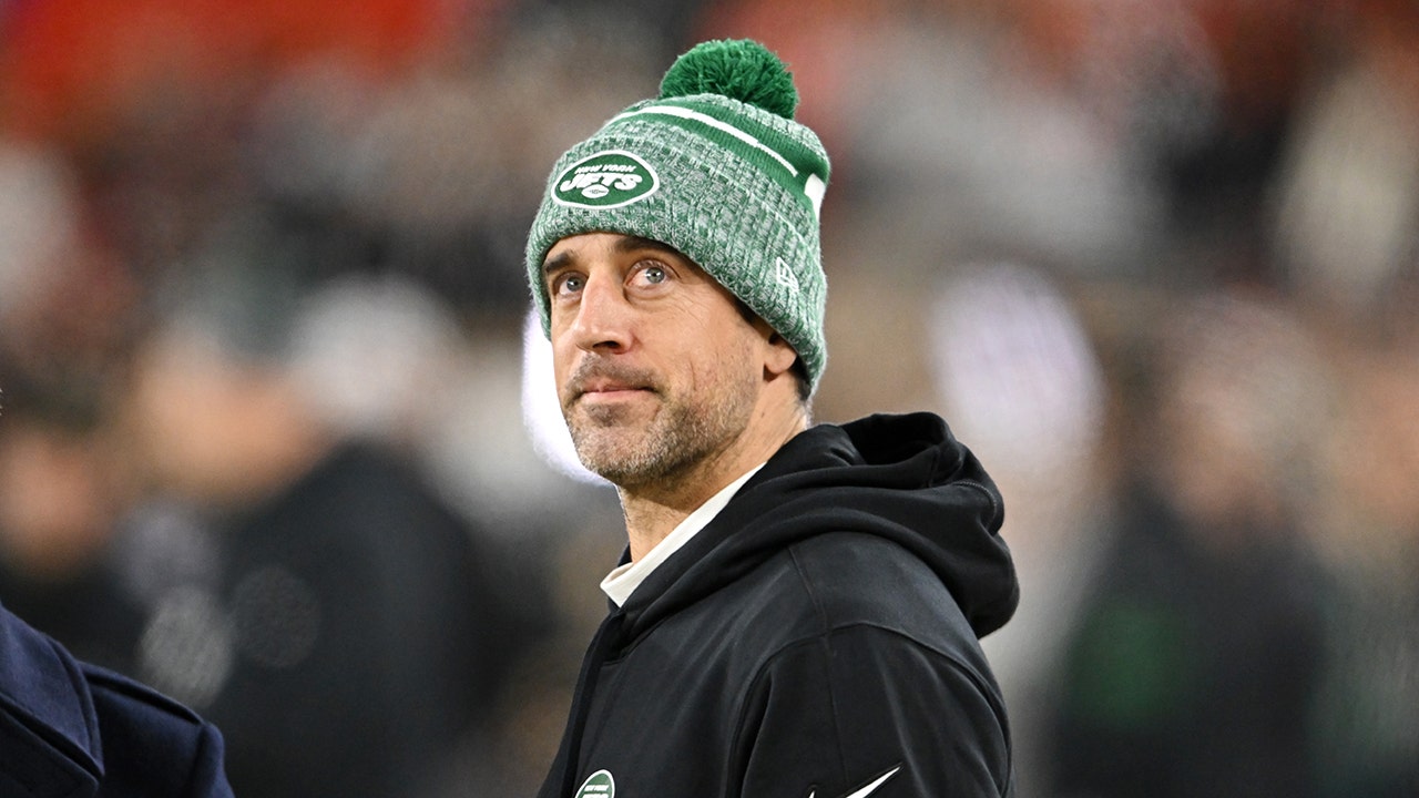 Aaron Rodgers wants Jets to cut any ‘bulls—‘ out of building that doesn’t focus on winning in 2024