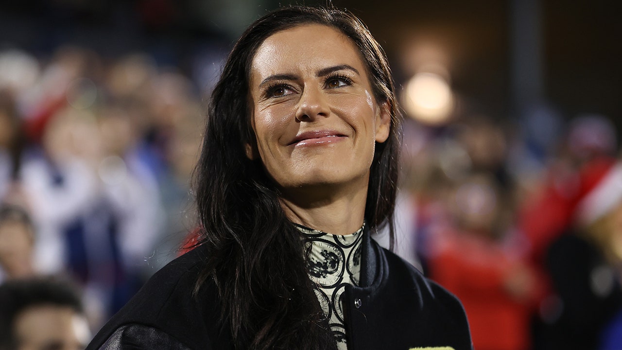 Women's World Cup champ Ali Krieger reveals how she learned ex-wife ...