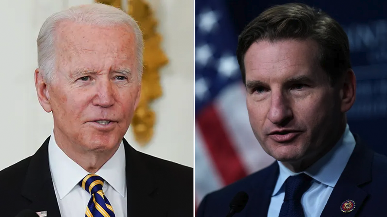 Biden challenger Phillips says special counsel report 'affirms' Biden 'cannot continue to serve': 'Sad day'