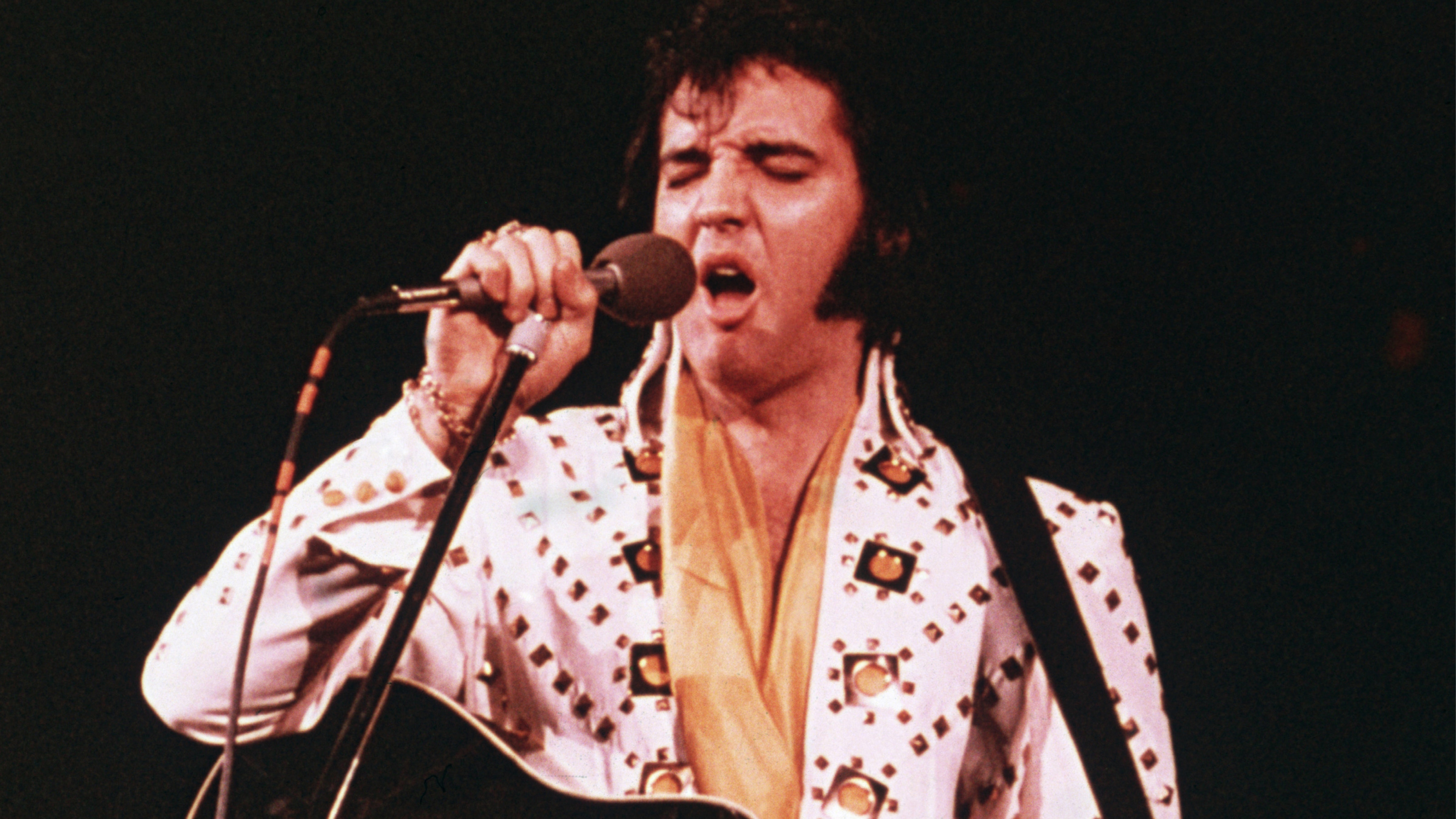 Elvis Presley to return to stage as an A.I. hologram in London