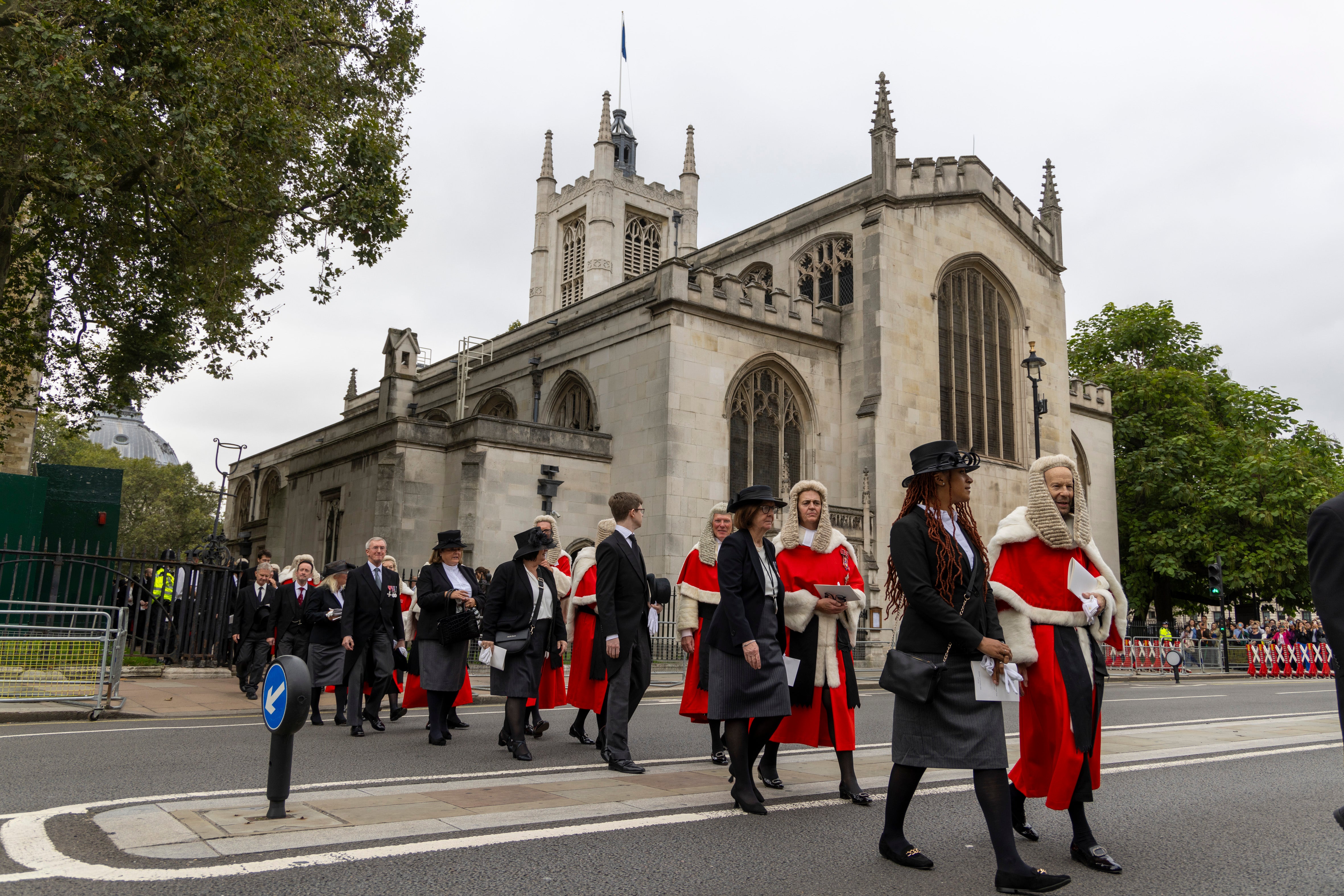 Judges in England, Wales approved for limited, cautious AI use: 'Can't hold back the floodgates'