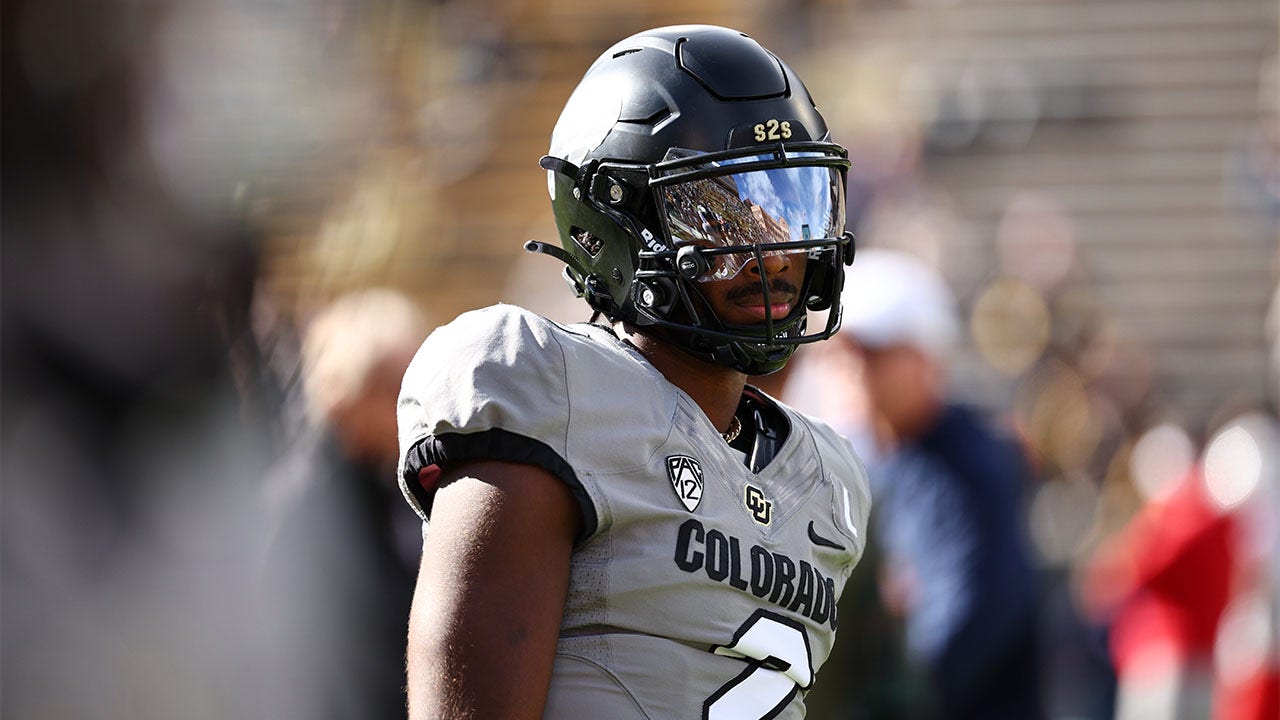Read more about the article Colorado’s Shedeur Sanders on 2024 NFL Draft class: ‘I don’t see a quarterback that’s better than me’