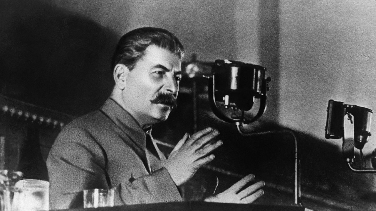Arizona Republican introduces bill requiring schools teach history of communist regimes