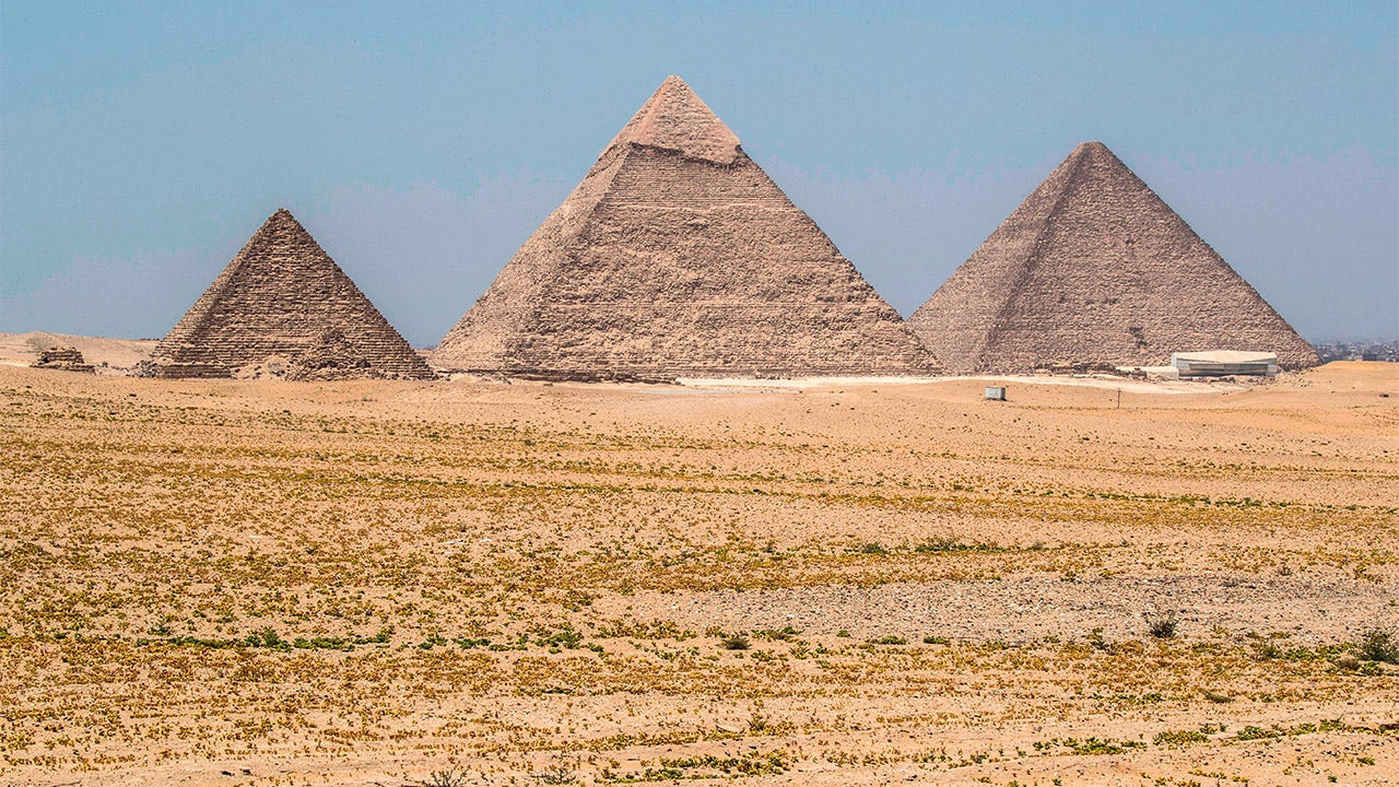 Read more about the article Egyptian officials cancel plan to renovate ancient pyramid over concerns: ‘The pyramids of Giza are safe’