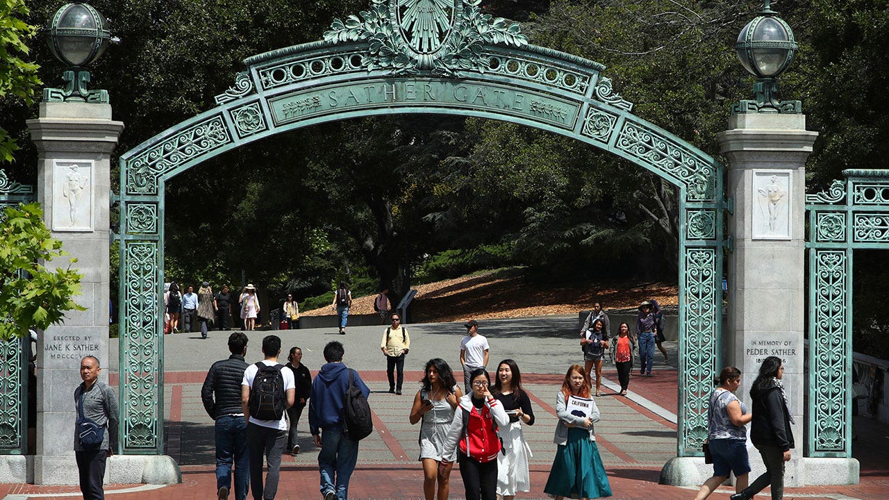 University of California board delays vote on allowing illegal immigrant students to work on campus