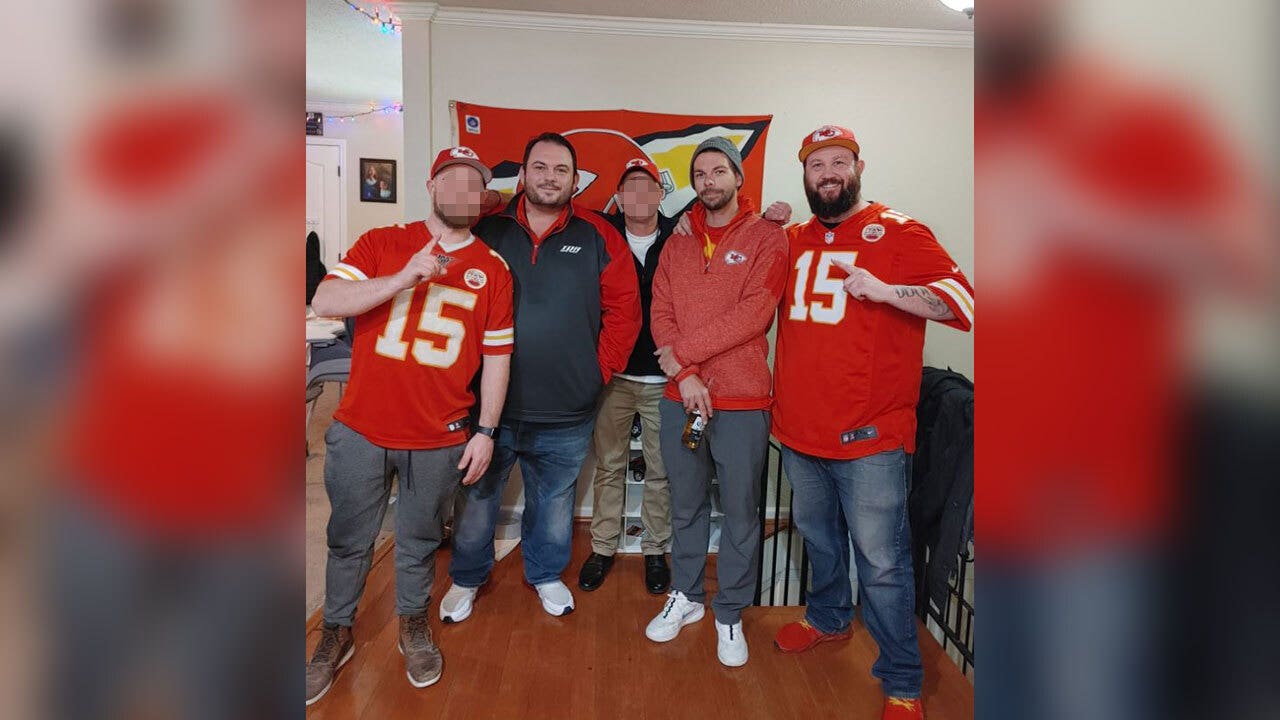 Three Kansas City Chiefs Fans Found Frozen Outside Home Of Friend Who   Group Five Men 