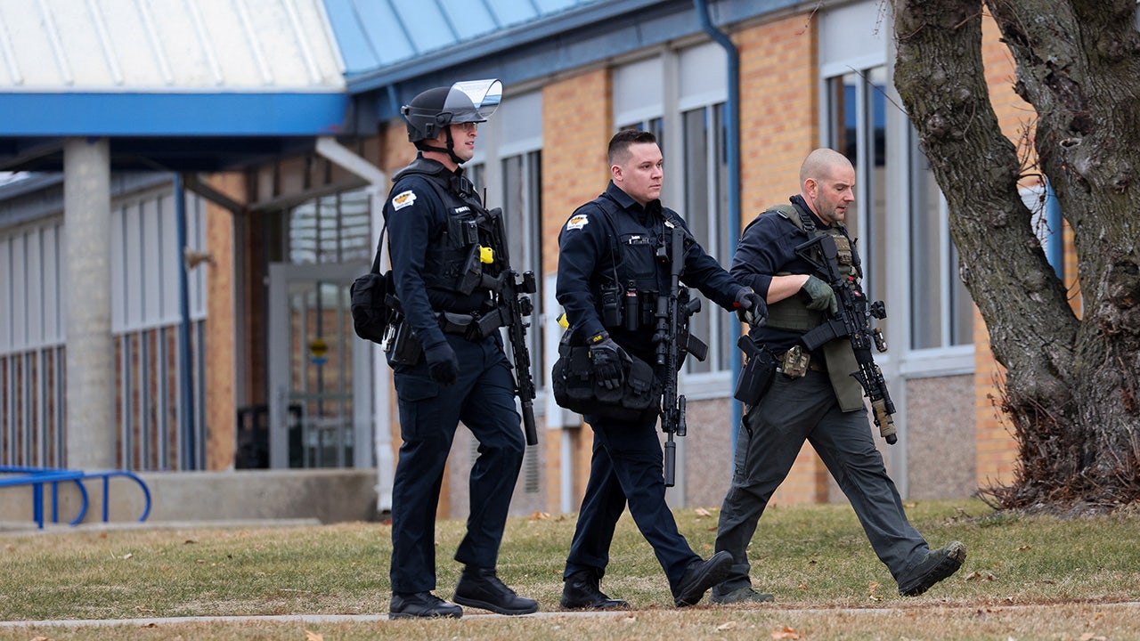 Multiple people injured in shooting at Perry, Iowa, high school police