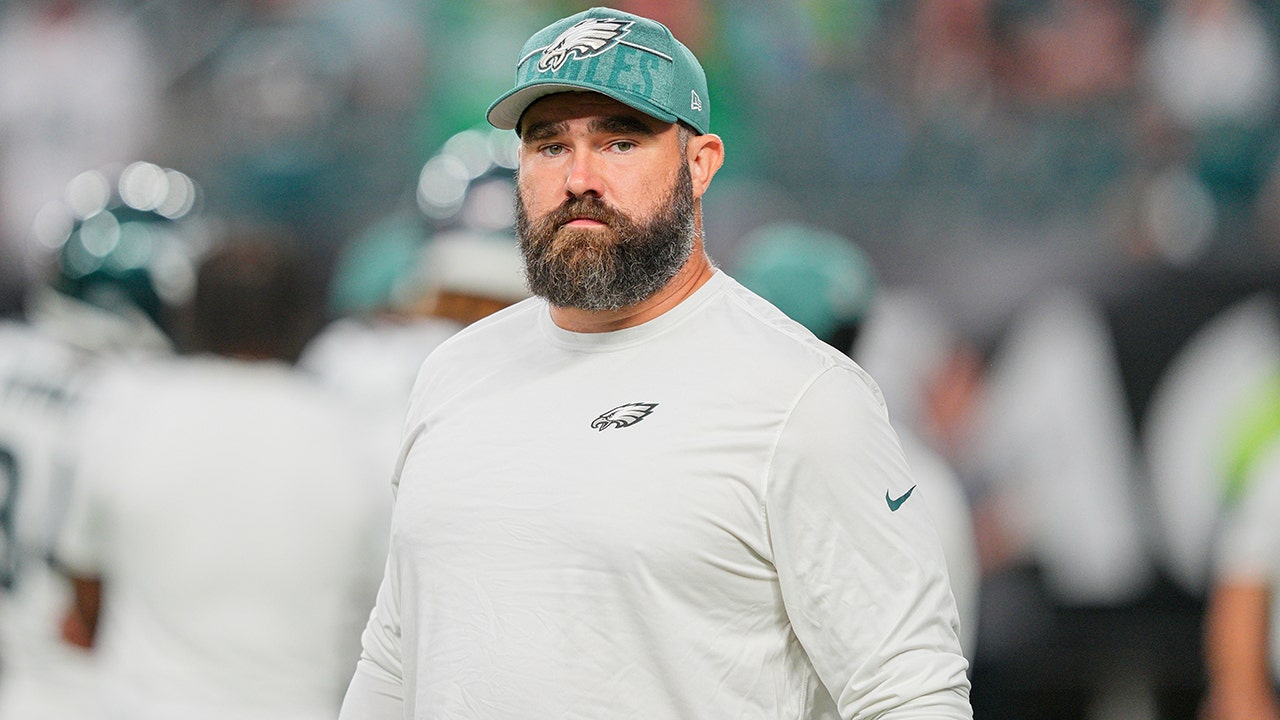 Read more about the article Jason Kelce walks back steroid claim about Triple Crown winner: ‘Wasn’t trying to get people riled up’
