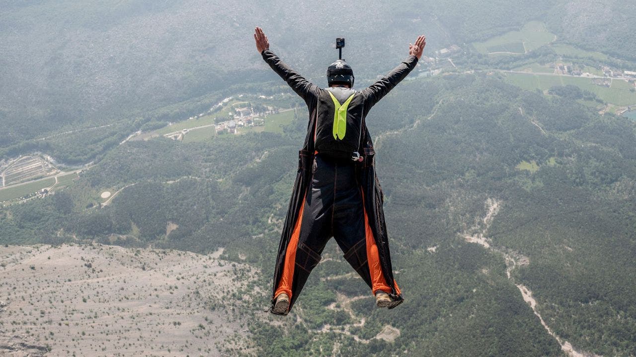 Colorado skydiver falls to his death in freak accident