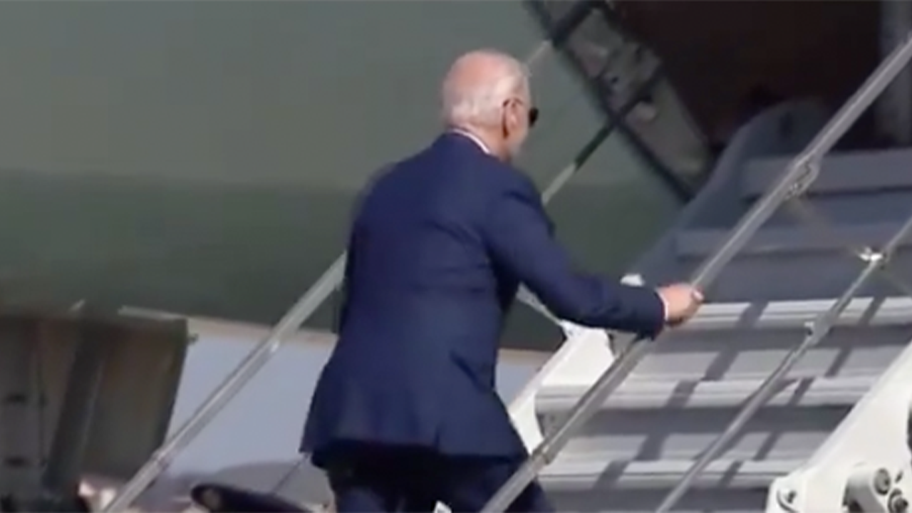 Social Media Erupts Over Biden Stumbling Up Air Force One Steps Again ...