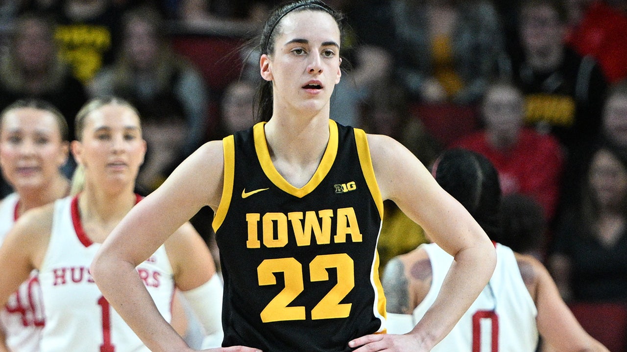 Read more about the article Iowa’s Caitlin Clark reveals request for NCAA scoring record-breaking moment: ‘Don’t stop the game’