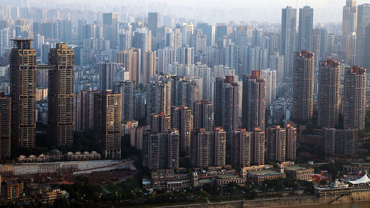Chinese father, mistress executed after throwing toddlers out of high-rise apartment window: report