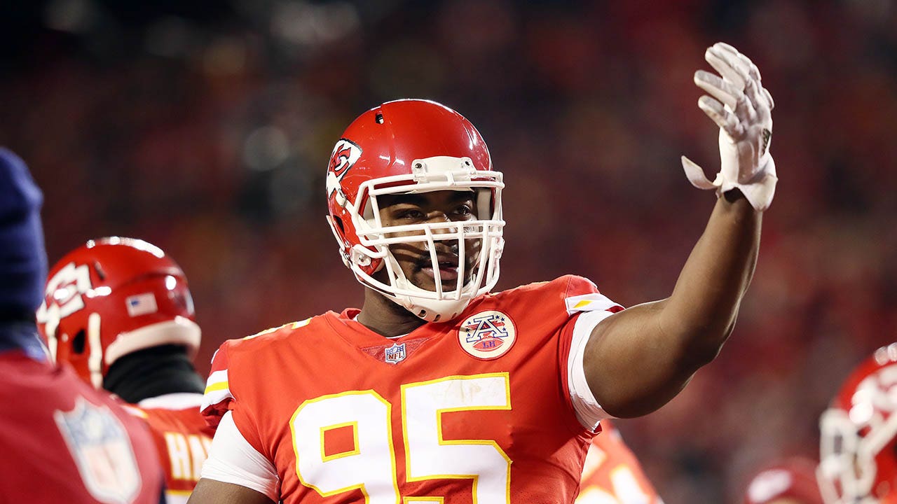 Chris Jones gives WWE message to Chiefs haters before Super Bowl LVIII: 'Know your role and shut your mouth'