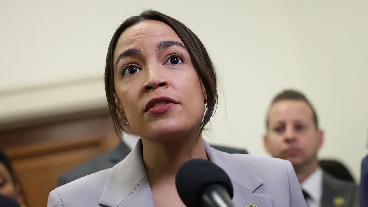 You are currently viewing AOC joins critics of NYPD dance team, but for a very different reason