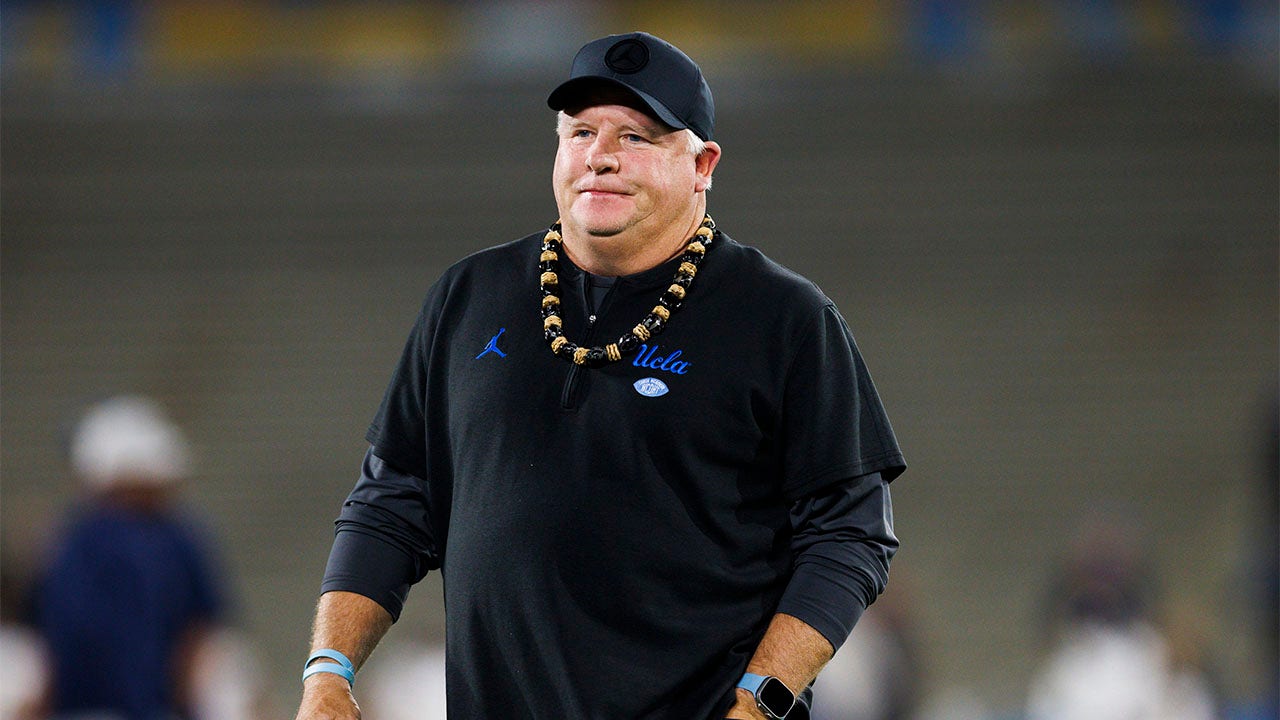 Chip Kelly departing UCLA, expected to take Ohio State offensive coordinator job: report