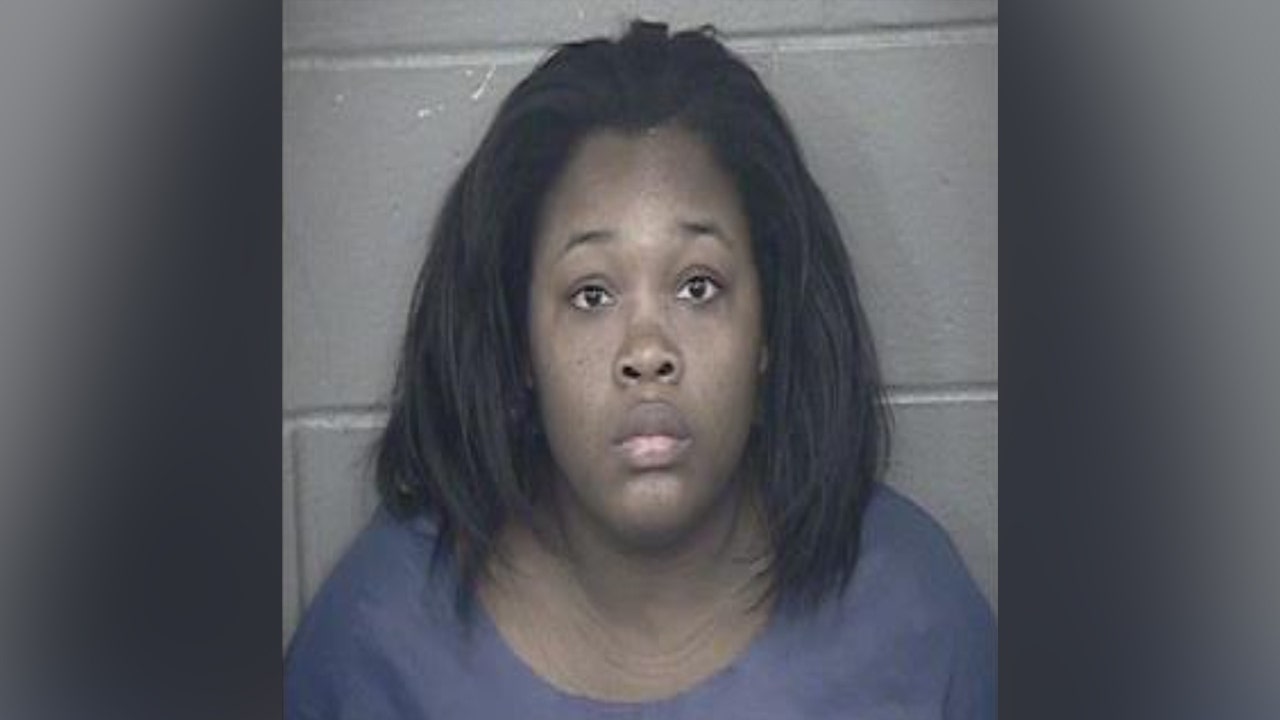 Read more about the article Missouri infant dies after mother ‘accidentally’ places baby in oven instead of crib: police