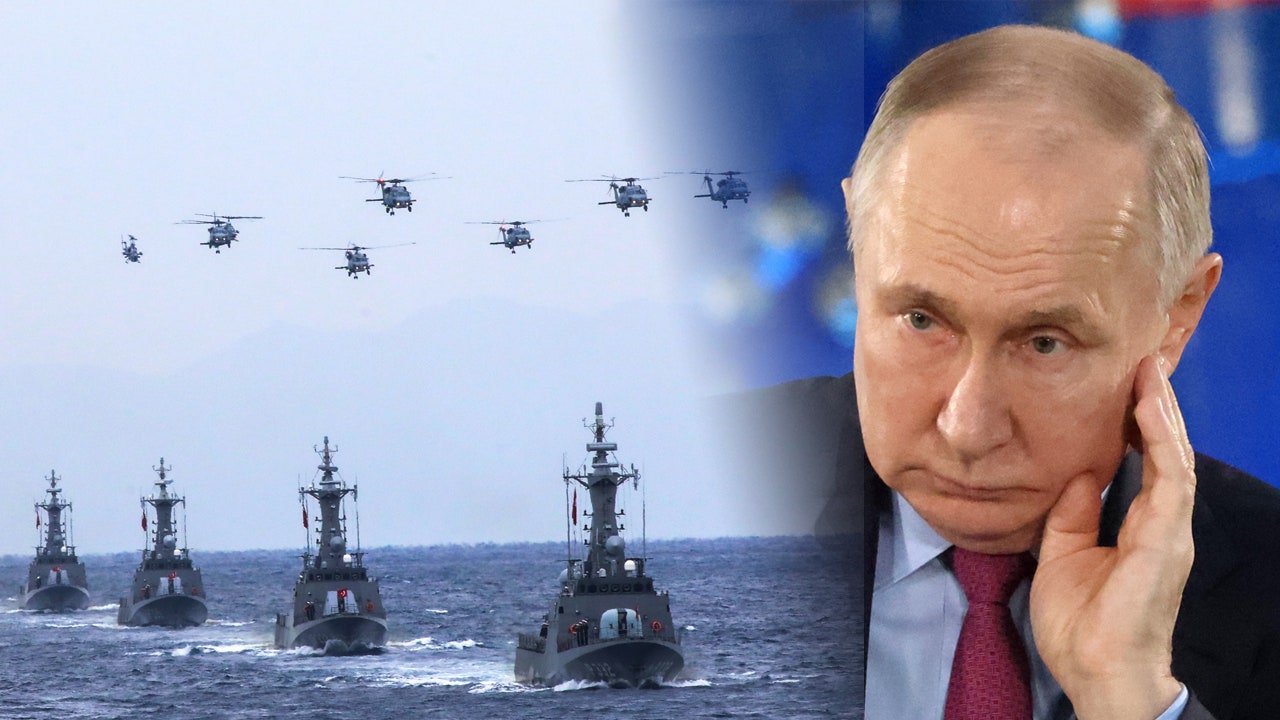 Read more about the article Putin continues cleaning house with navy command shake-up as Ukraine year 3 looms