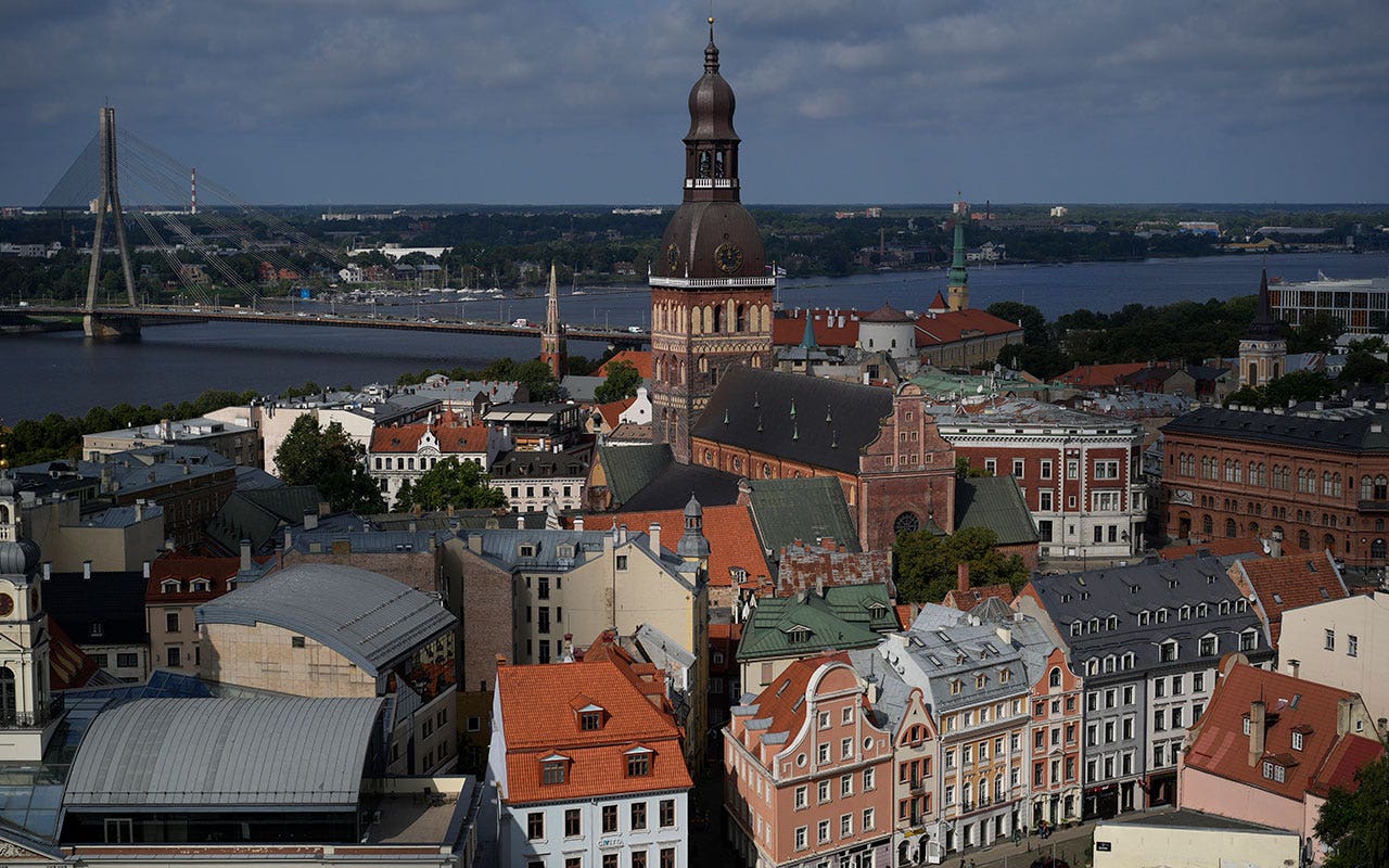 Read more about the article Latvia extends entry ban on Russia citizens until 2025, citing security concerns
