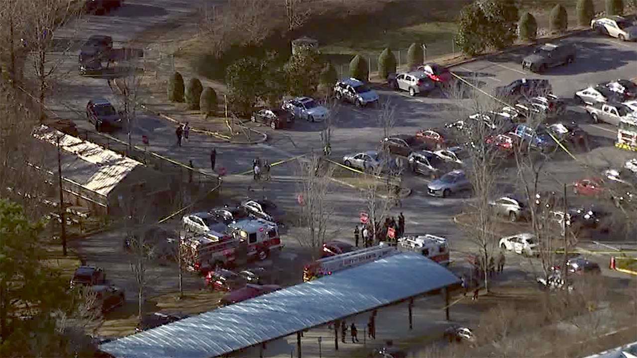 Read more about the article Atlanta high school shooting injures 4 students after dismissal