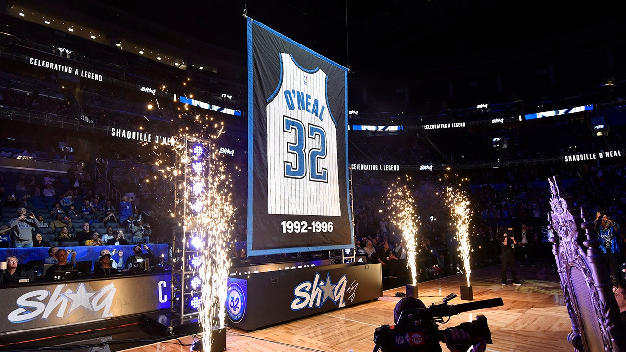 Read more about the article NBA legend Shaquille O’Neal reacts to Magic jersey retirement: ‘I never thought this day would happen’