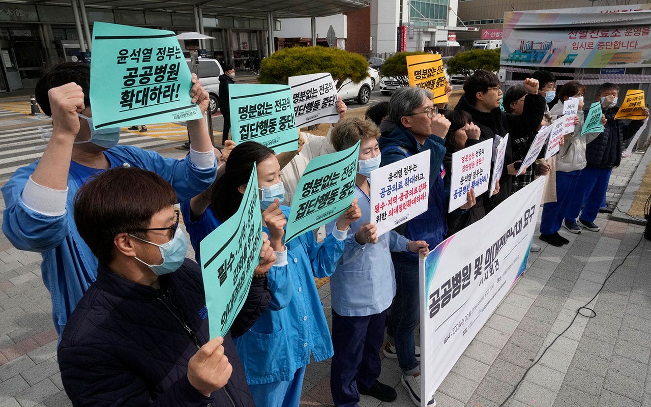 Read more about the article Medical crisis unfolds as thousands of South Korean doctors continue to strike