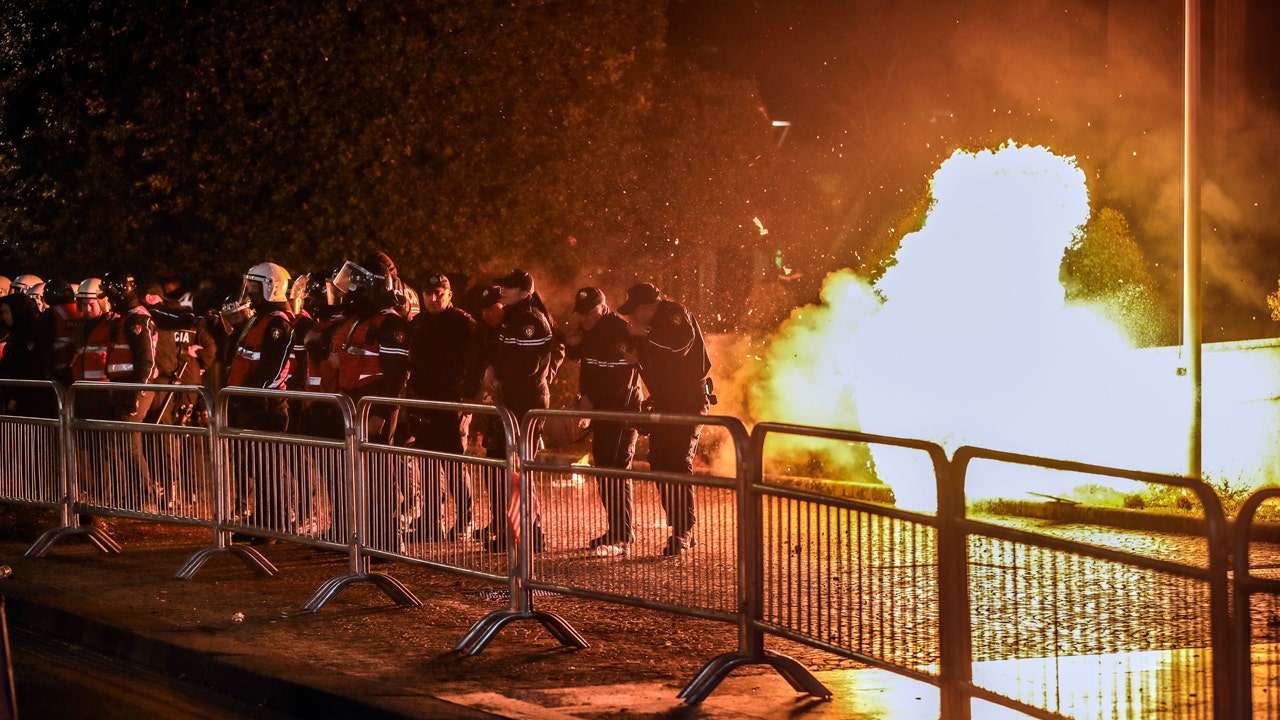 Albanians rally by the thousands against ruling Socialist government