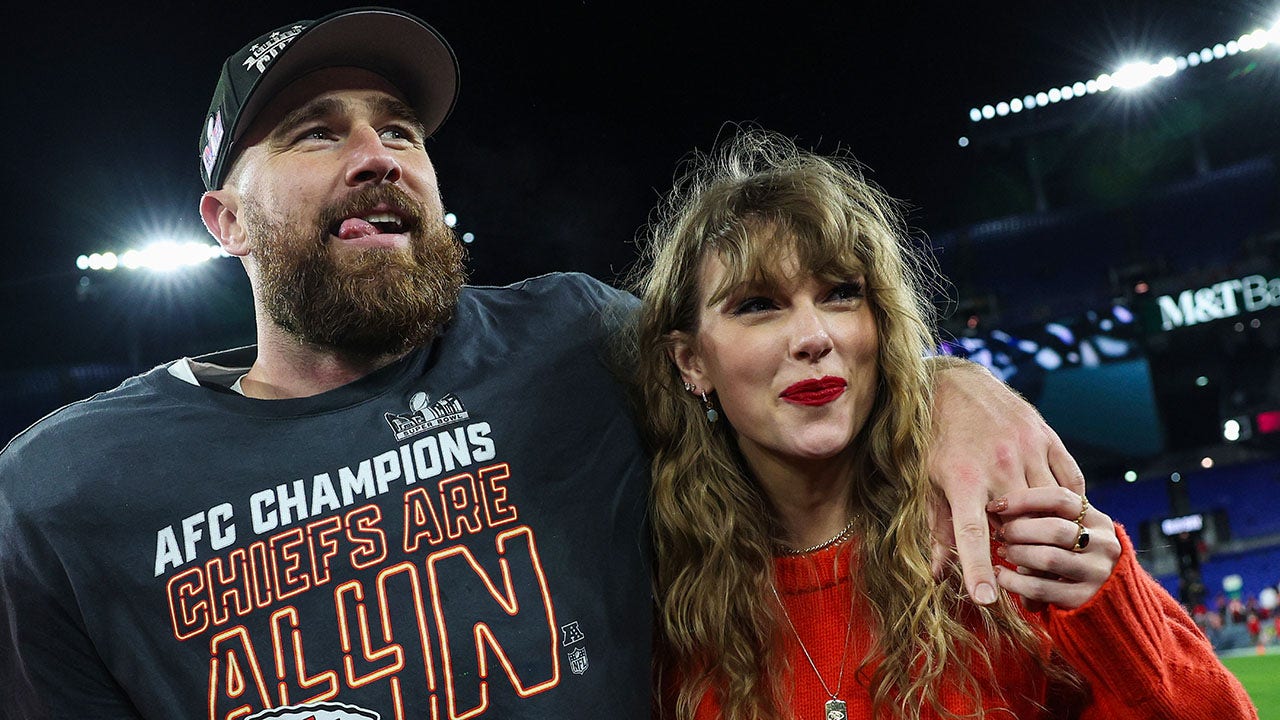 Taylor Swift ‘privately’ supported Travis Kelce at games before camera spotted her: Kansas City Chiefs coach