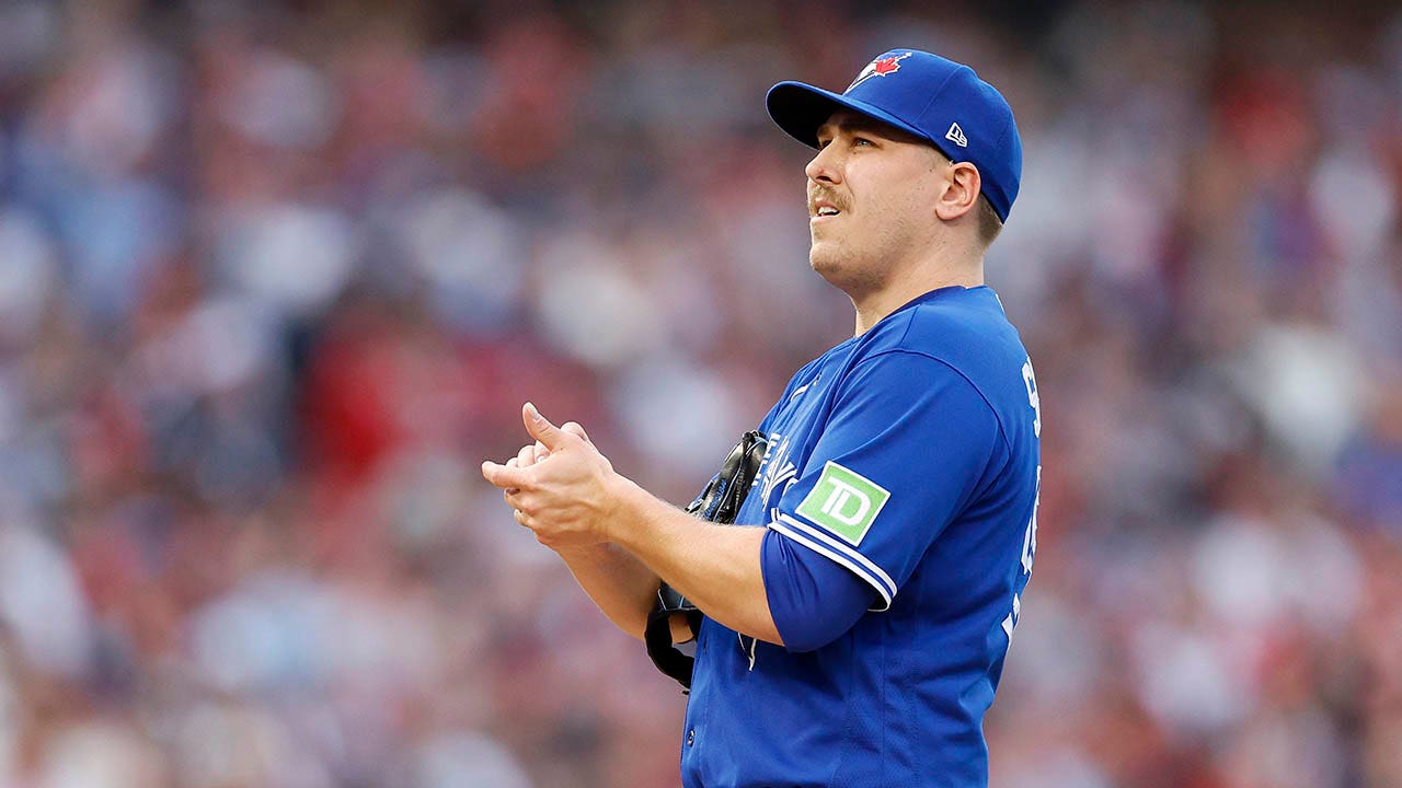 Blue Jays pitcher's 4-year-old son in critical condition after being struck by vehicle
