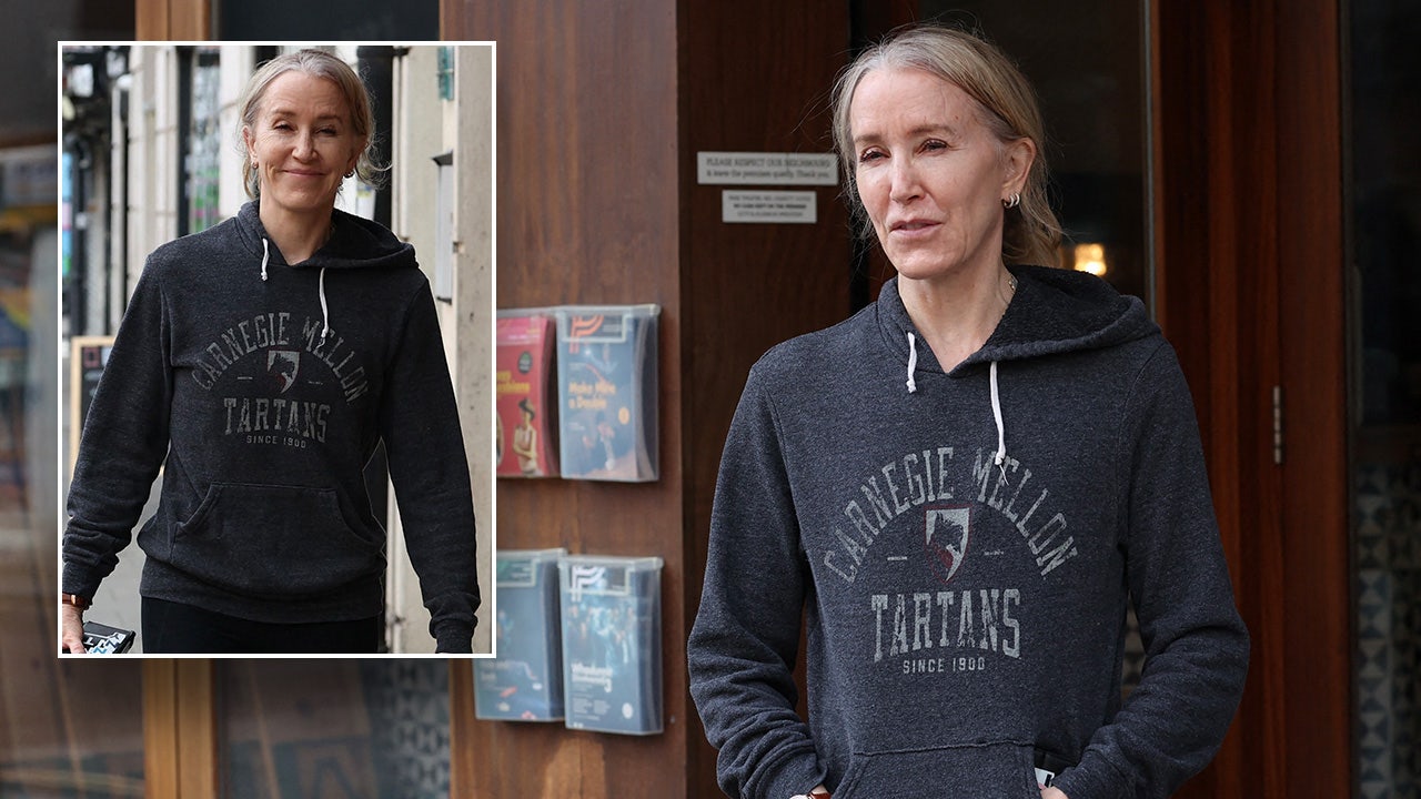 Felicity Huffman wears Carnegie Mellon shirt after college admissions ...