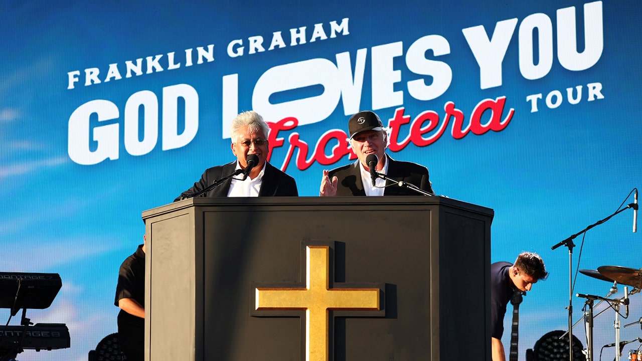 Rev. Franklin Graham begins tour of America's 'overwhelmed' southern border: 'People need hope'