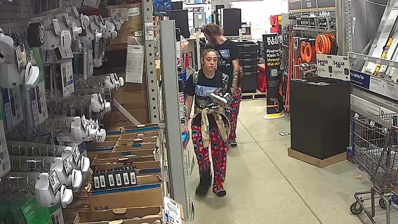 News :Florida couple wears matching Cookie Monster pajamas during attempted armed robbery at hardware store: police