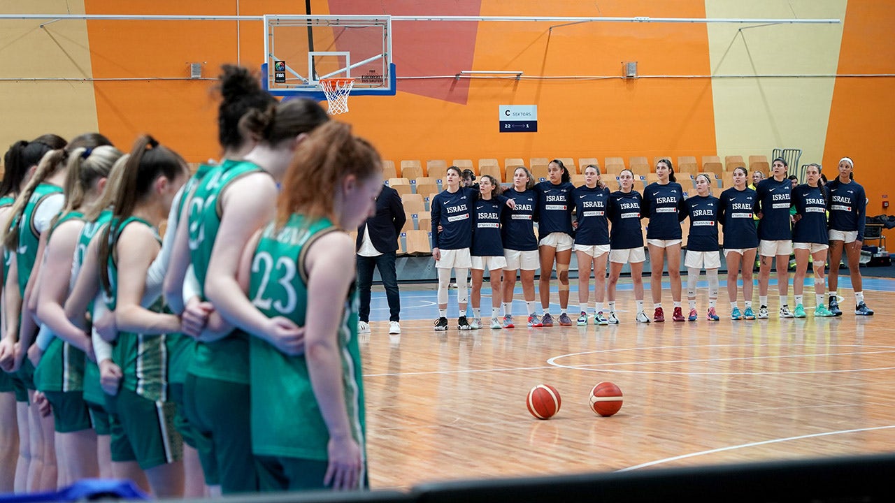 Ireland women's basketball refuses to shake hands with Israel