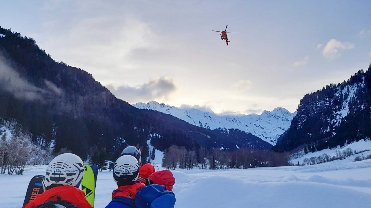 1 German skier dead, 2 injured after northern Italy avalanche