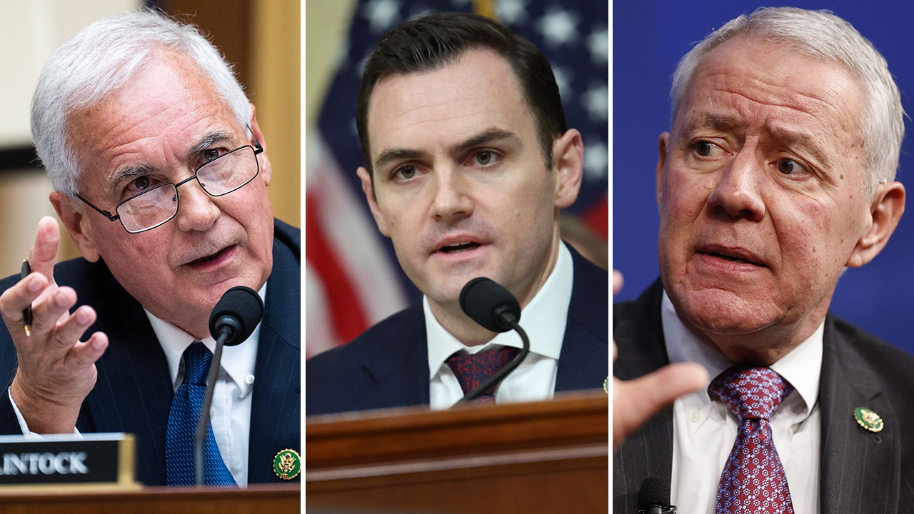 Read more about the article Here are the 3 House Republicans who torpedoed Mayorkas’ impeachment vote