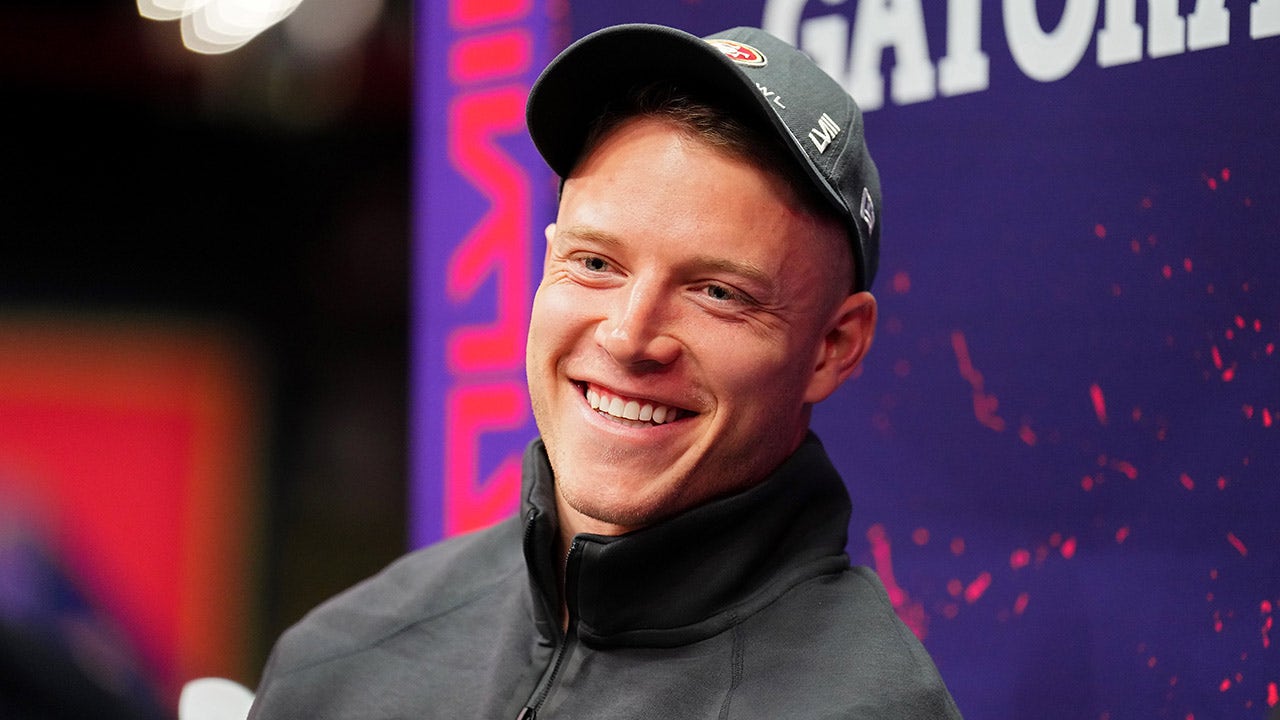 Read more about the article 49ers give Christian McCaffrey lucrative extension, boosting his status as highest-paid running back in NFL