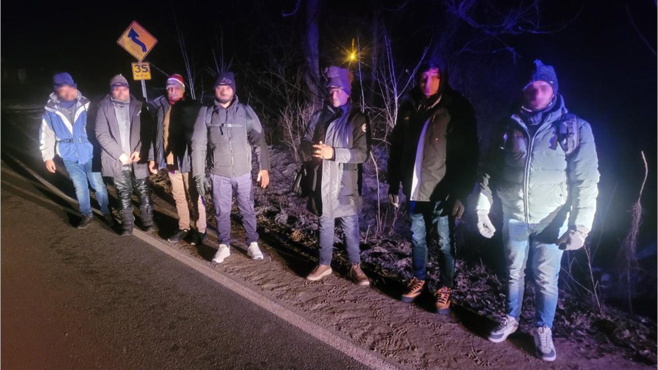 News :NY, Vermont, New Hampshire see record illegal border crossings as more migrants enter Canada