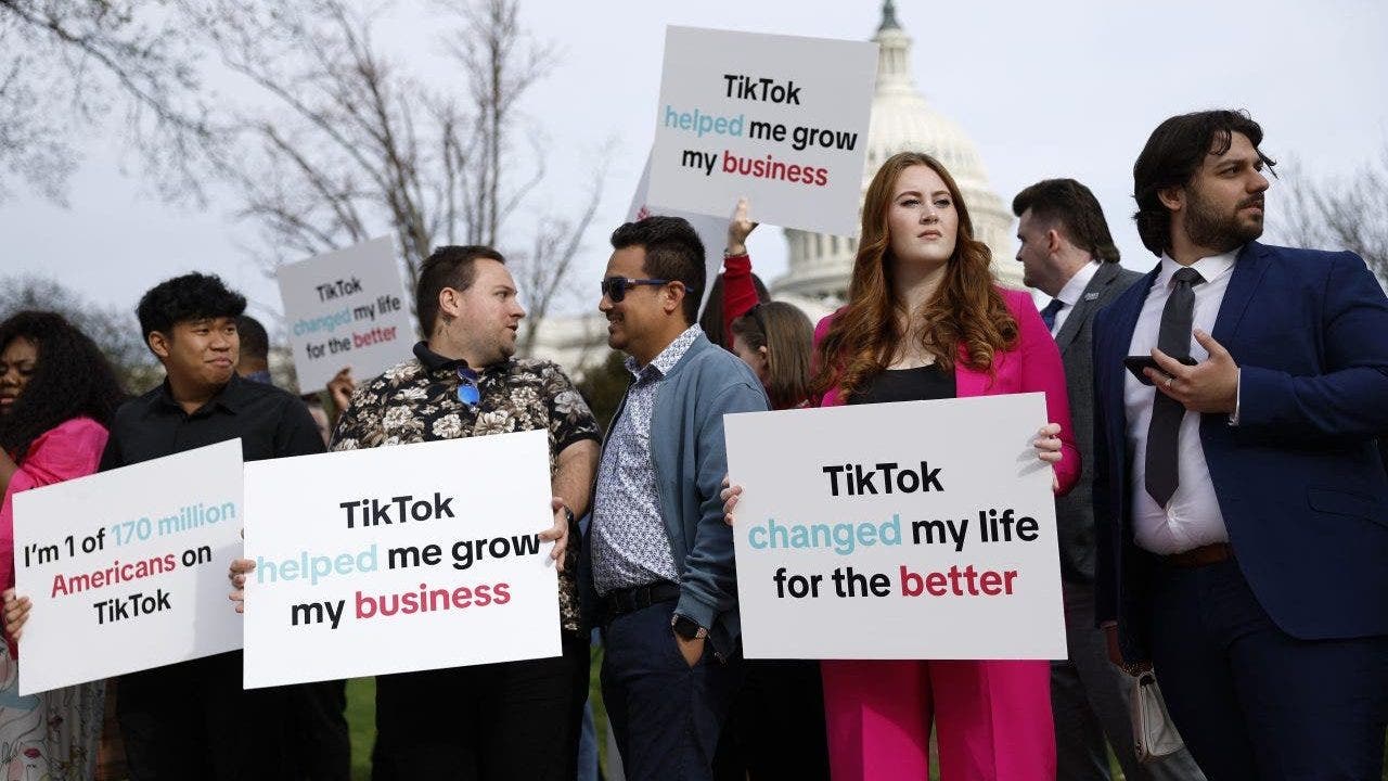 Read more about the article Here’s the Republicans and Democrats who voted against the TikTok bill