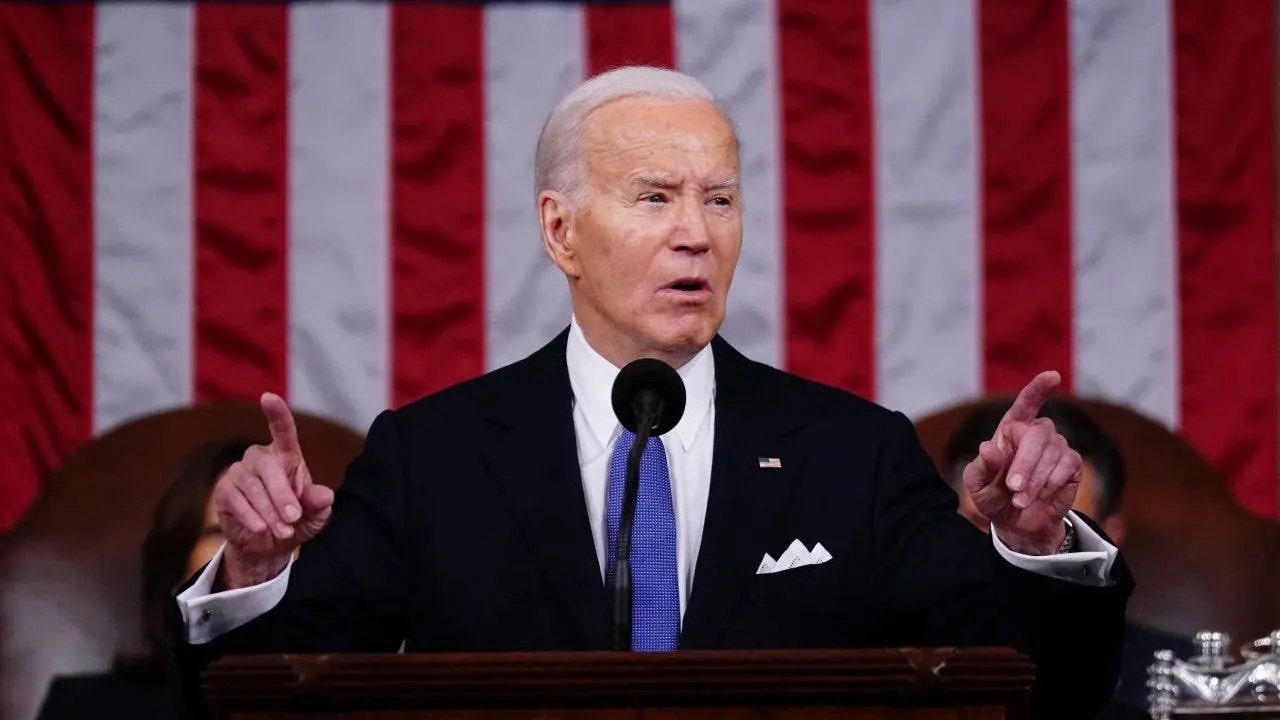 Read more about the article Biden torched for claiming ‘undocumented’ immigrants ‘built this country’ after saying same of middle class