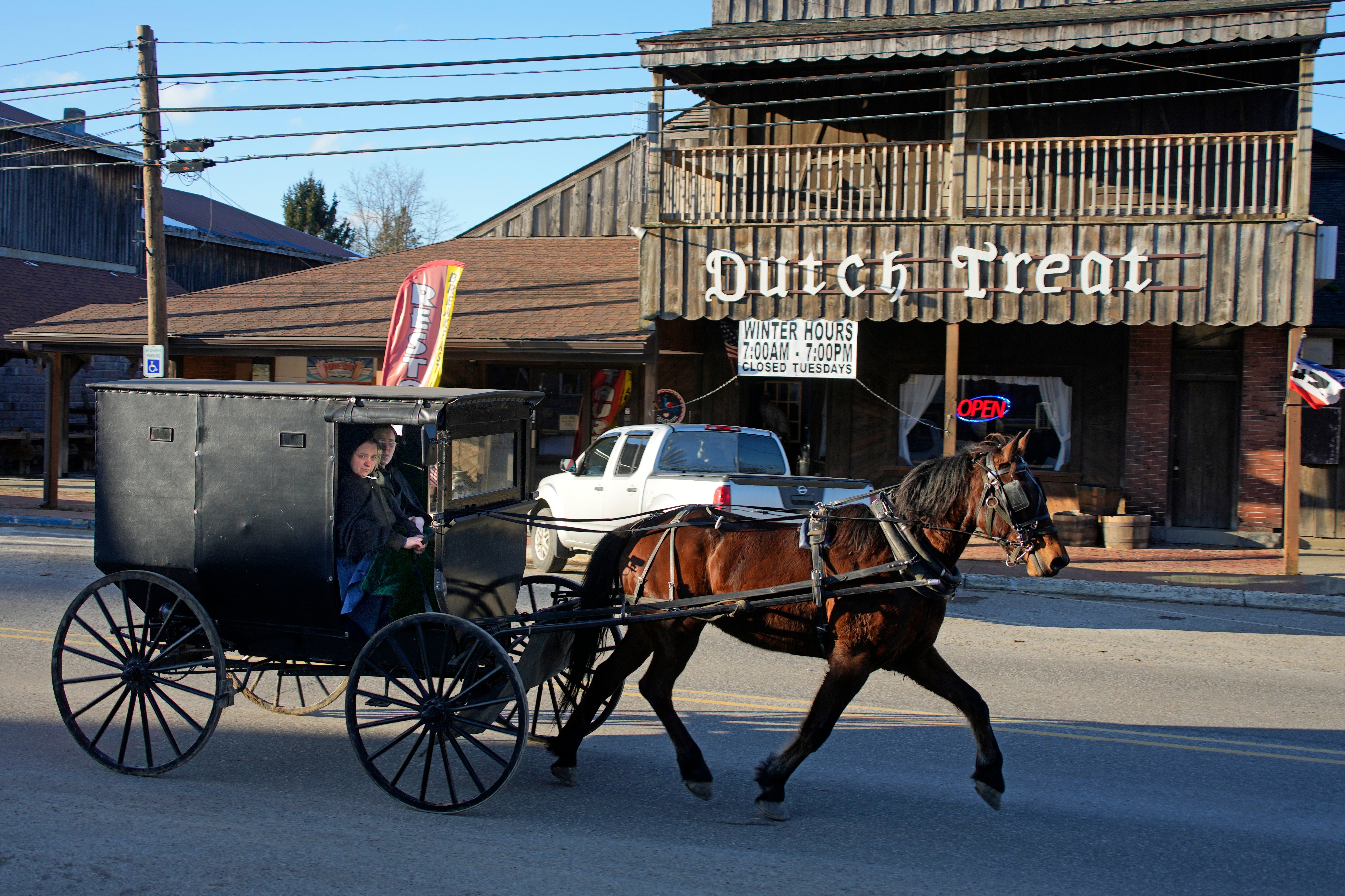 Pregnant Amish woman killed in Pennsylvania home had cuts to head, neck: report