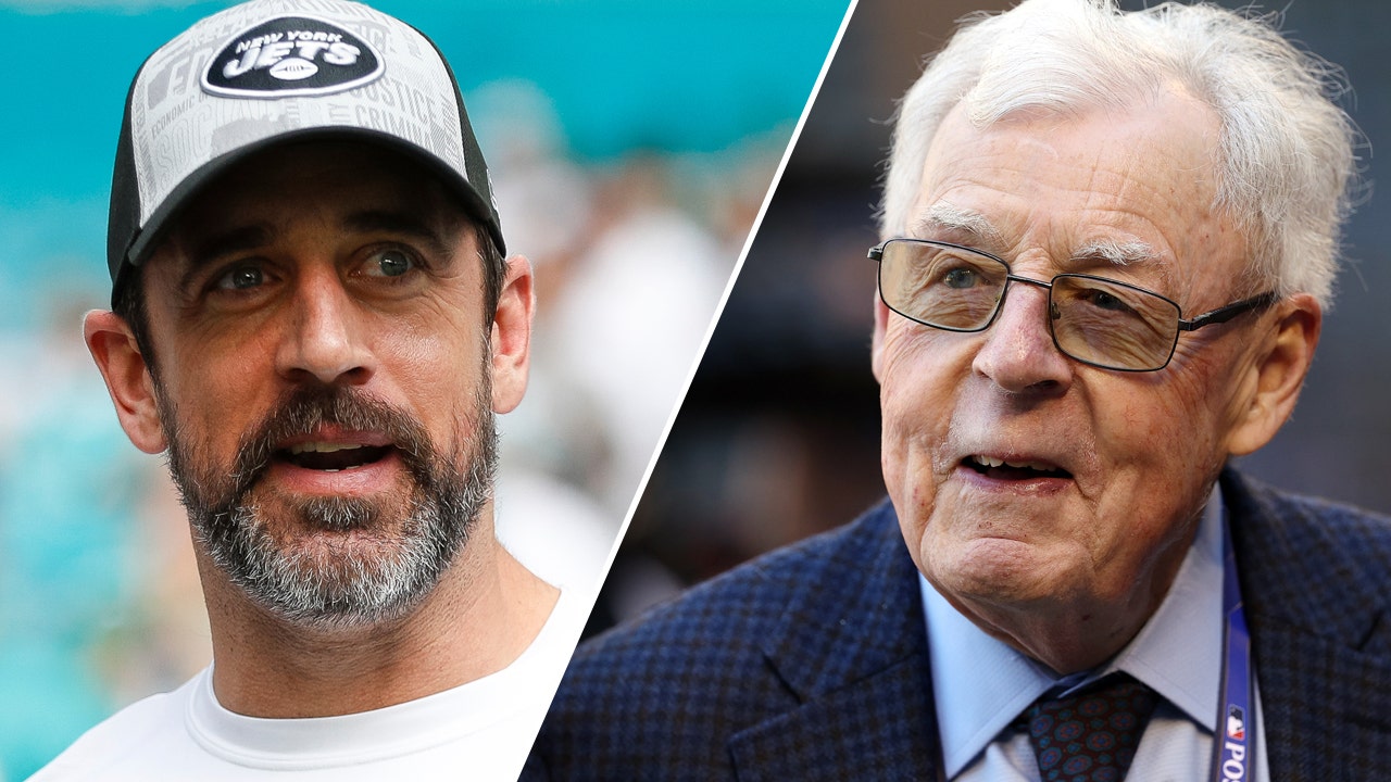 Read more about the article Ex-ESPN star rips Aaron Rodgers after Jets star pushes back on Sandy Hook conspiracy claims