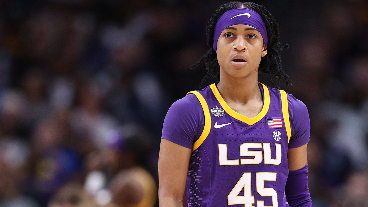 Read more about the article Ex-LSU star rips team’s leadership after skirmish with South Carolina players