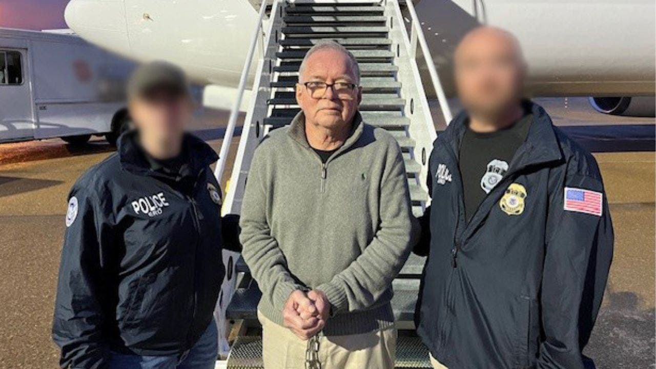 Read more about the article ICE deports man wanted for death-squad killings during El Salvador’s civil war