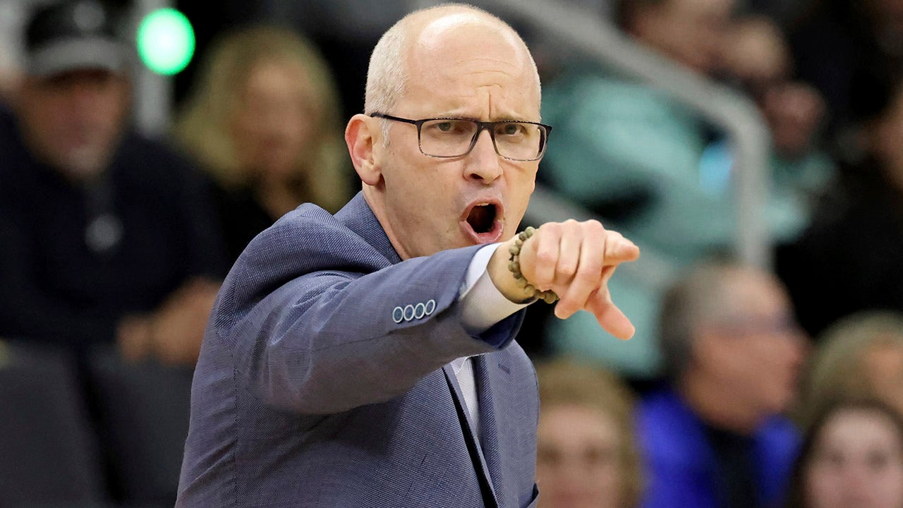 You are currently viewing UConn’s Dan Hurley says lack of Big East teams in NCAA’s March Madness ‘sucks’