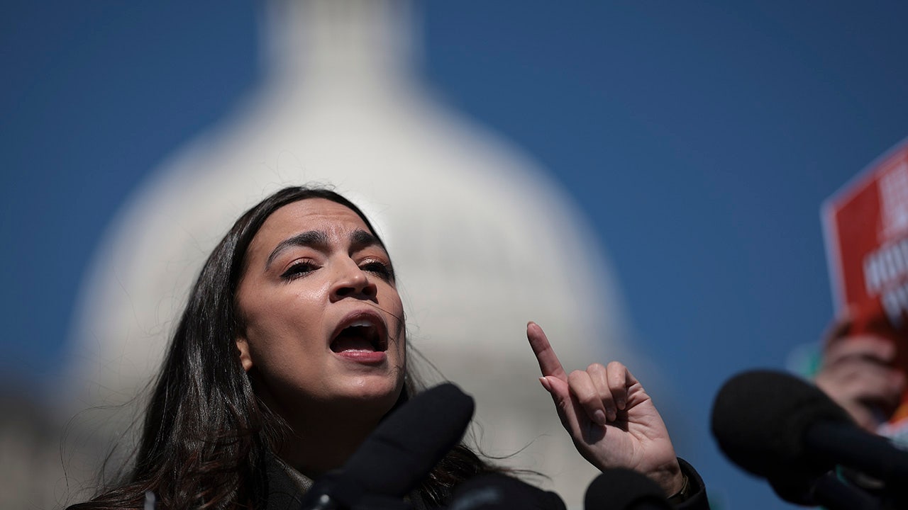 Read more about the article AOC doubles down on claims Israel carrying out ‘genocide’ with ‘mass famine’ in Gaza: ‘Crossed the threshold’
